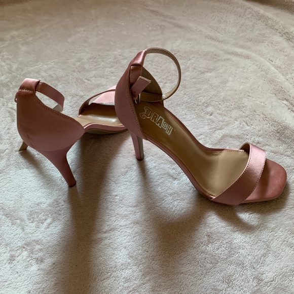 brash heels 7 - Picture 2 of 4